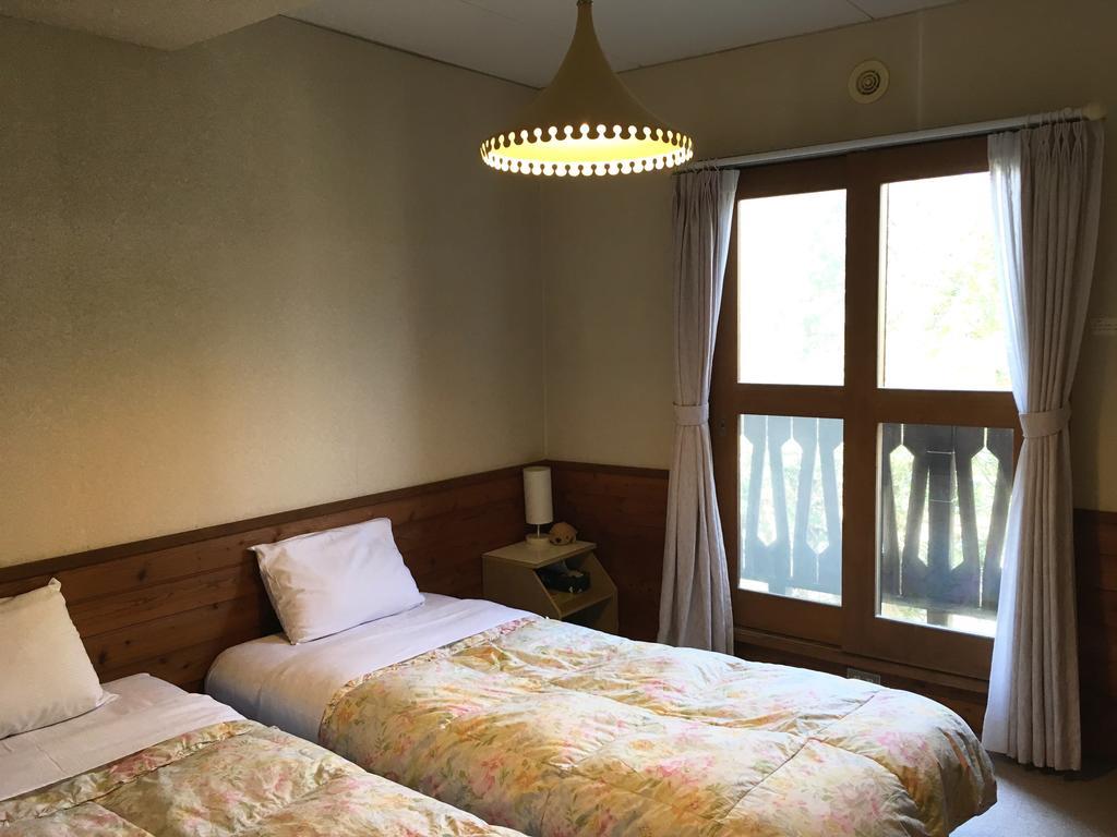 Pension Newman Каруидзава Экстерьер фото